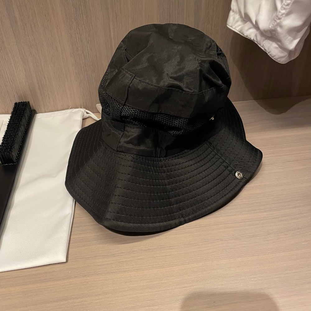 Black mesh uv sun hat size medium/large